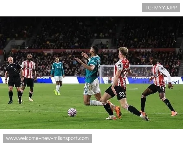 英超最新动态：斯洛特胜利背后，VAR争议引发风波，英超裁判斯科特